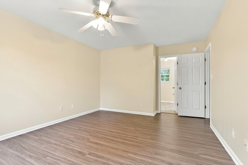 1,740/Mo, 5012 St Charles Dr Dallas, NC 28034 Bedroom View 4