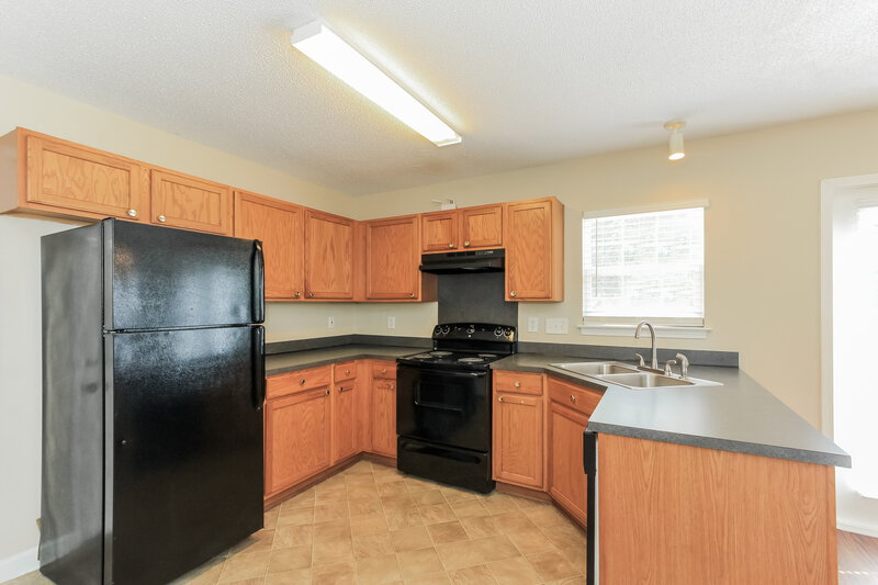 1,885/Mo, 630 Favorwood Dr Rock Hill, SC 29730 Kitchen View