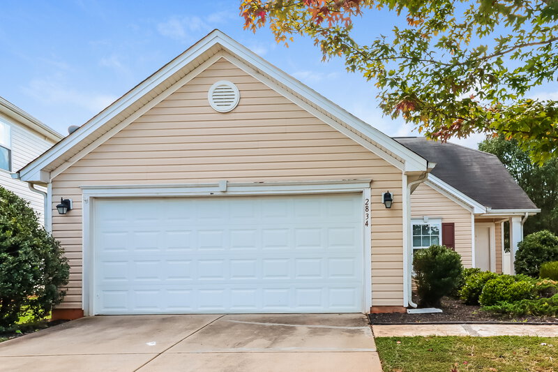 1,720/Mo, 2834 Cartesian Dr Charlotte, NC 28214 Front View