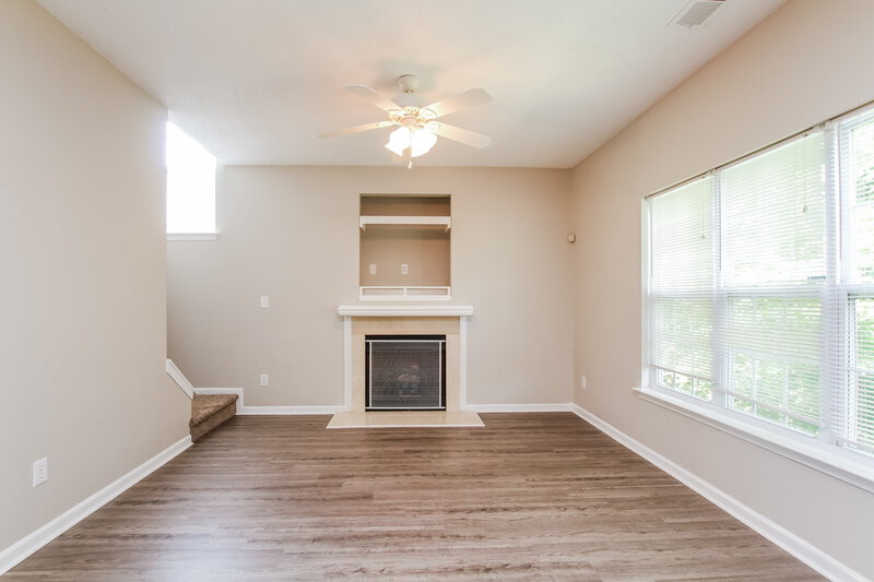 2,110/Mo, 3431 Ann Franklin Ct Charlotte, NC 28216 Living Room View