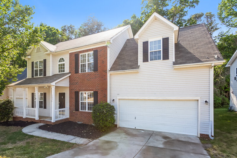 2,040/Mo, 3431 Ann Franklin Ct Charlotte, NC 28216 Front View