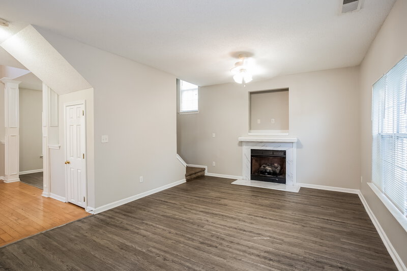 2,040/Mo, 3431 Ann Franklin Ct Charlotte, NC 28216 Living Room View