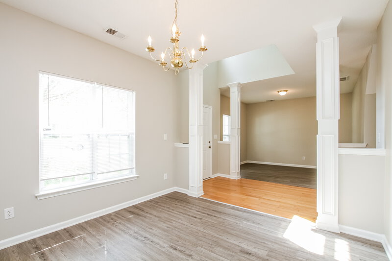 2,110/Mo, 3431 Ann Franklin Ct Charlotte, NC 28216 Dining Room View