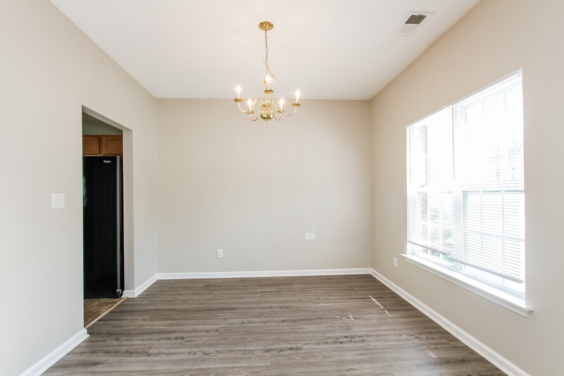 2,110/Mo, 3431 Ann Franklin Ct Charlotte, NC 28216 Dining Room View 2