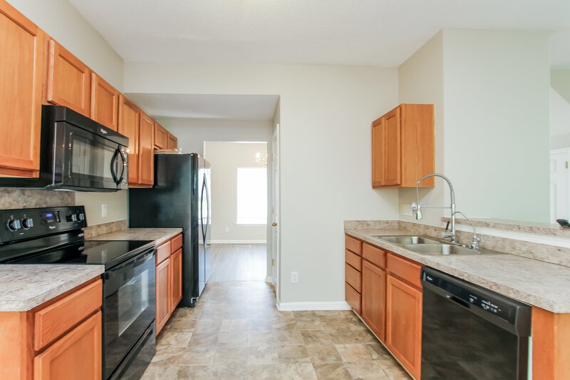 2,110/Mo, 3431 Ann Franklin Ct Charlotte, NC 28216 Kitchen View