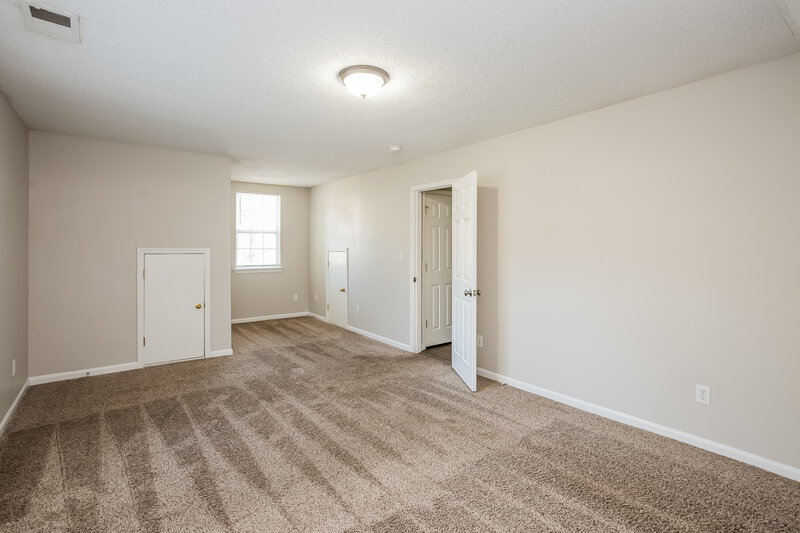 2,040/Mo, 3431 Ann Franklin Ct Charlotte, NC 28216 Bonus Room View