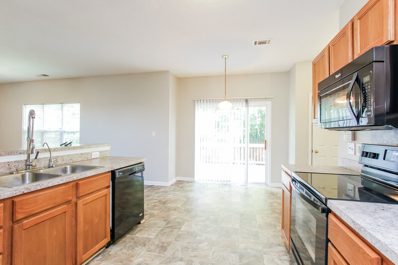 2,110/Mo, 3431 Ann Franklin Ct Charlotte, NC 28216 Kitchen View 2