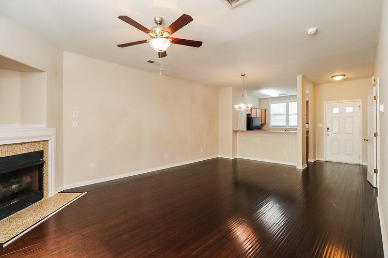 1,595/Mo, 8248 Carob Tree Ln Charlotte, NC 28215 Living Room View 2