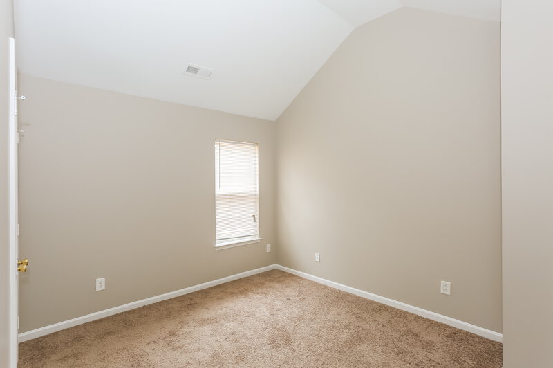 2,250/Mo, 4426 Oakburn Dr Charlotte, NC 28269 Bedroom View 2