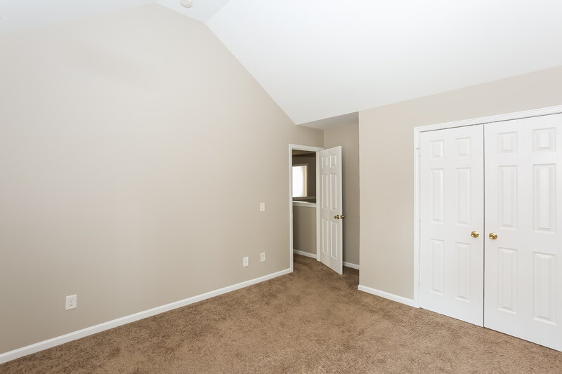 2,250/Mo, 4426 Oakburn Dr Charlotte, NC 28269 Bedroom View 3