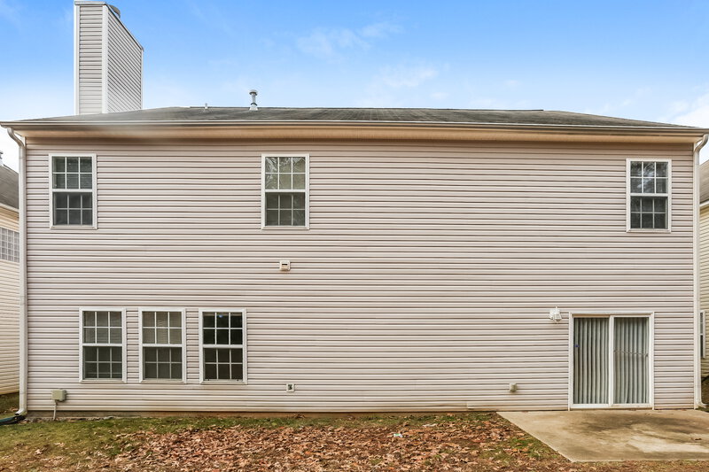 2,250/Mo, 4426 Oakburn Dr Charlotte, NC 28269 Rear View