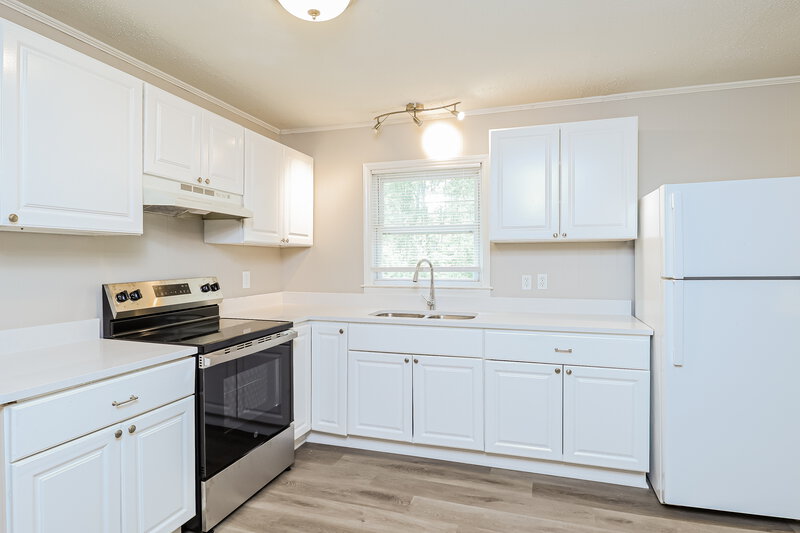 1,710/Mo, 2910 Freida Ln Gastonia, NC 28054 Kitchen View 2