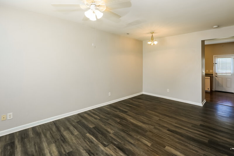1,525/Mo, 3019 Nevin Place Dr Charlotte, NC 28269 Living Room View