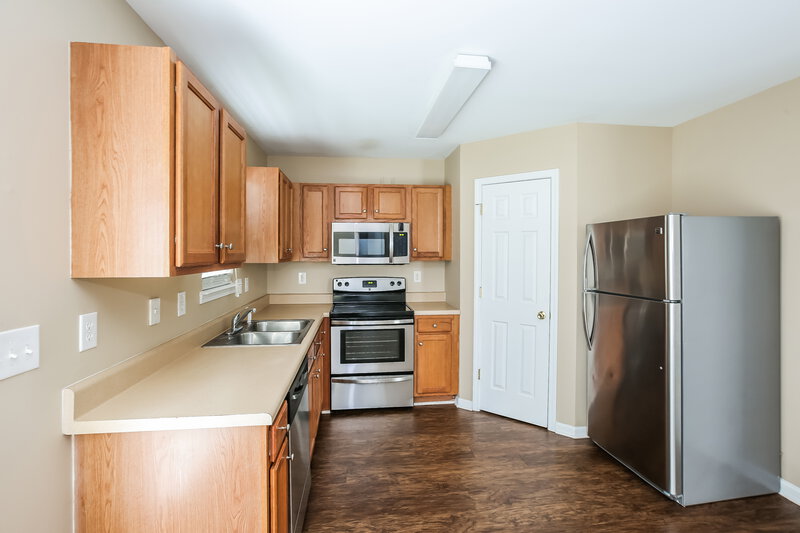 1,825/Mo, 7802 Mcgarry Trl Charlotte, NC 28214 Kitchen View
