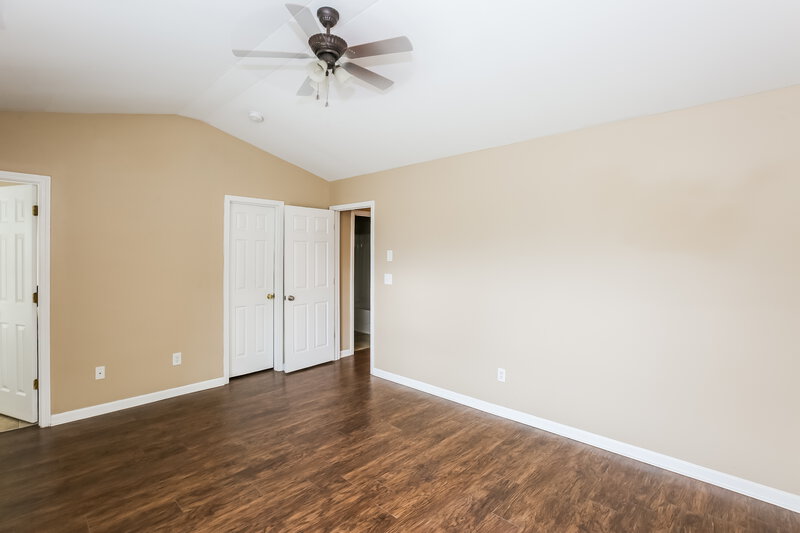 1,825/Mo, 7802 Mcgarry Trl Charlotte, NC 28214 Main Bedroom View 2