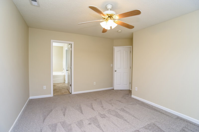 2,060/Mo, 5231 Fern Hill Dr Charlotte, NC 28217 Main Bedroom View