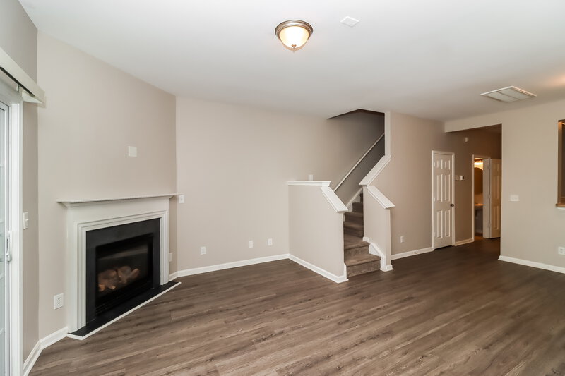 2,025/Mo, 3064 Summerfield Ridge Ln Charlotte, NC 28105 Living Room View