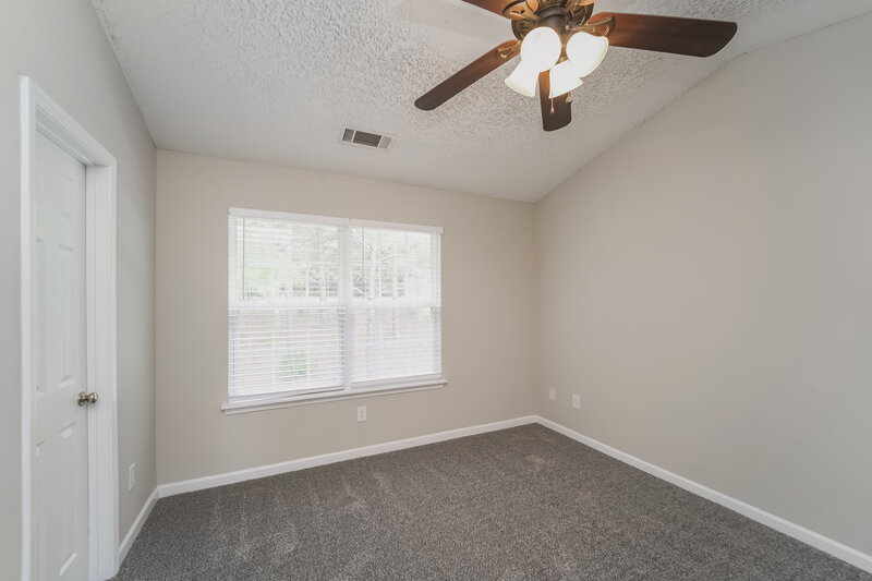 1,630/Mo, 16927 Greenlawn Hills Ct Charlotte, NC 28213 Main Bedroom View