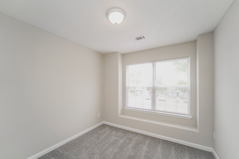 1,630/Mo, 16927 Greenlawn Hills Ct Charlotte, NC 28213 Bedroom View 3