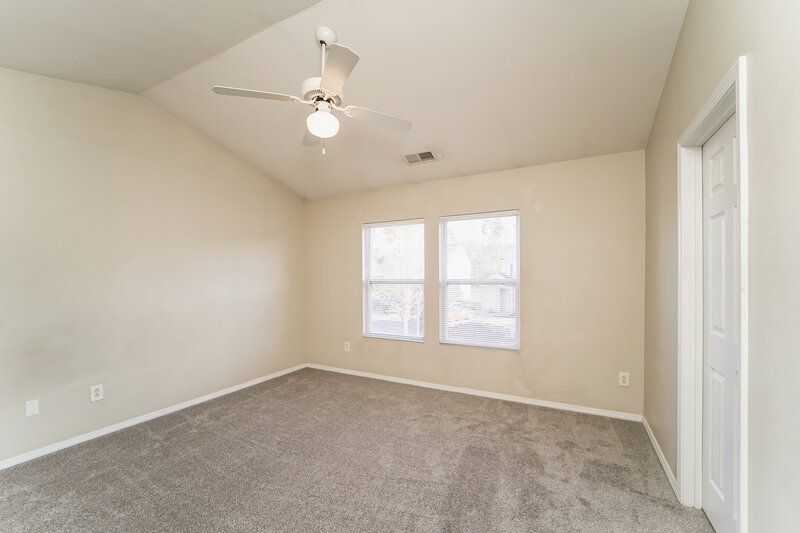 2,060/Mo, 9114 Newfield St Charlotte, NC 28216 Main Bedroom View