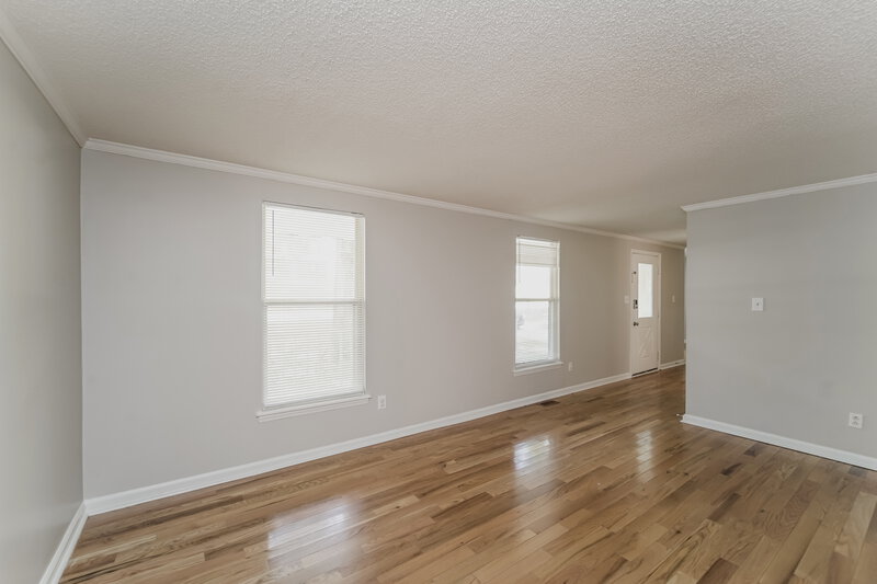 2,045/Mo, 5708 Running Wood Lane Charlotte, NC 28215 Den View 2