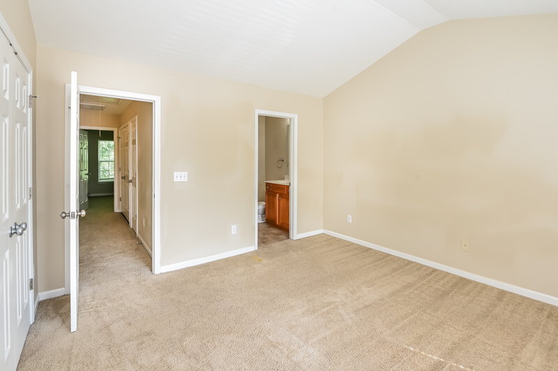 1,480/Mo, 3032 Summerfield Ridge Ln Matthews, NC 28105 Main Bedroom View