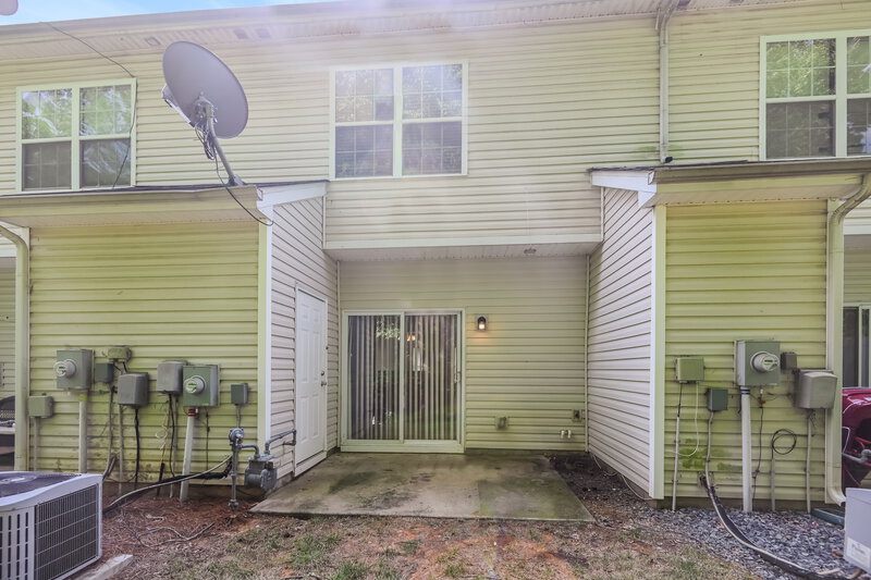 1,480/Mo, 3032 Summerfield Ridge Ln Matthews, NC 28105 Rear View