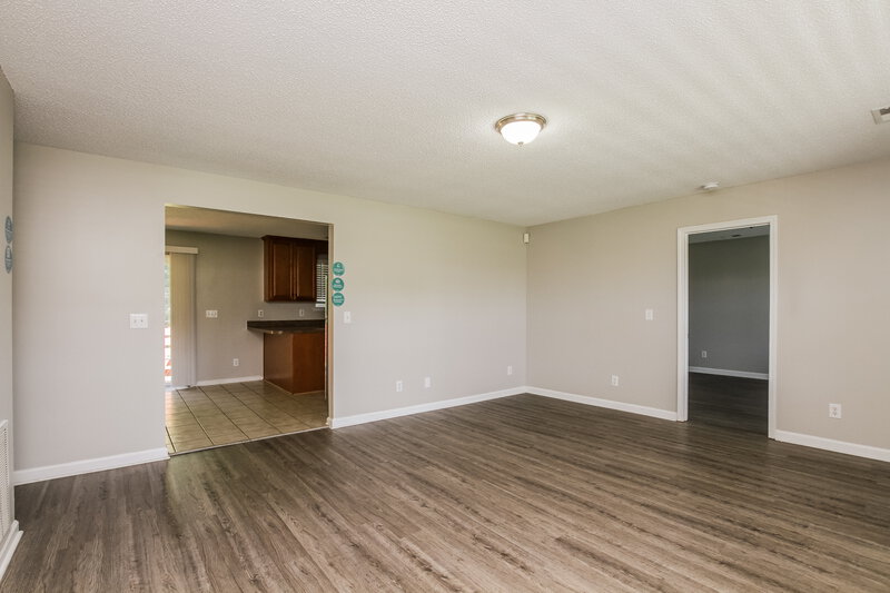 1,745/Mo, 2340 Roberta Rd Concord, NC 28027 Living Room View