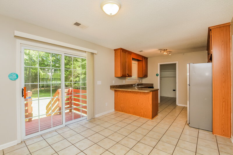 1,745/Mo, 2340 Roberta Rd Concord, NC 28027 Dining Room View 2