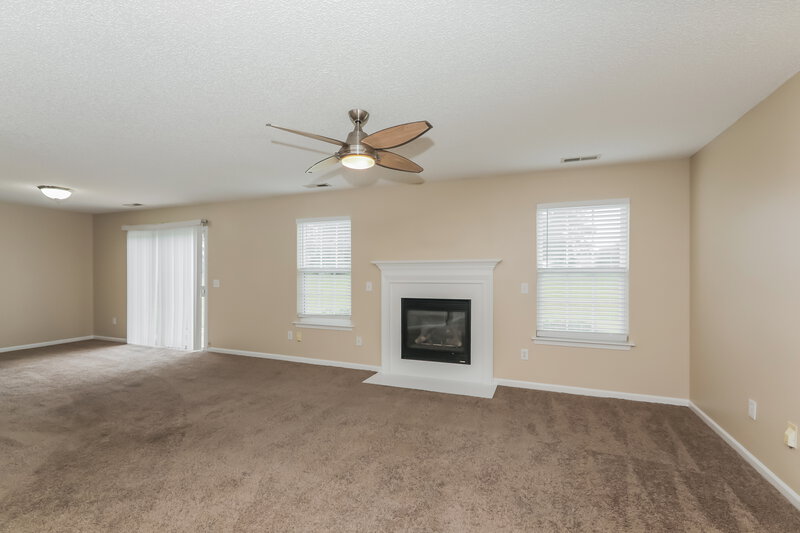 2,085/Mo, 1003 Fort Clapsop Ct Monroe, NC 28110 Living Room View