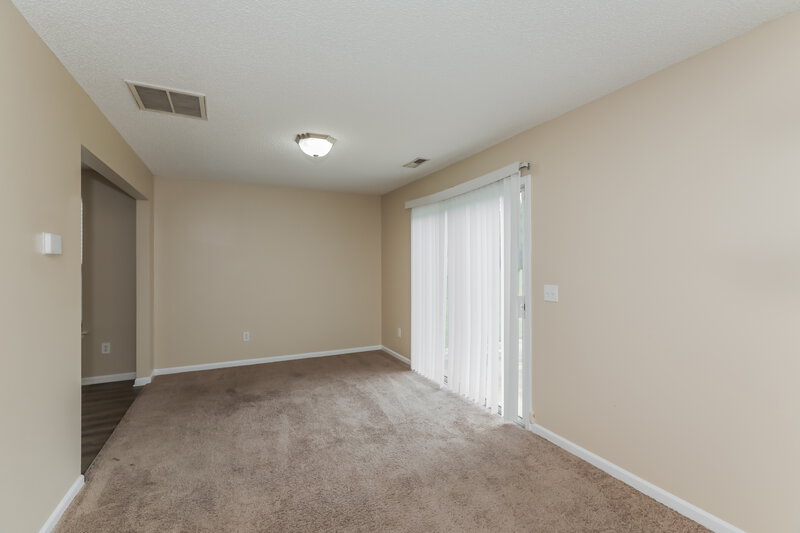 2,085/Mo, 1003 Fort Clapsop Ct Monroe, NC 28110 Living Room View 2