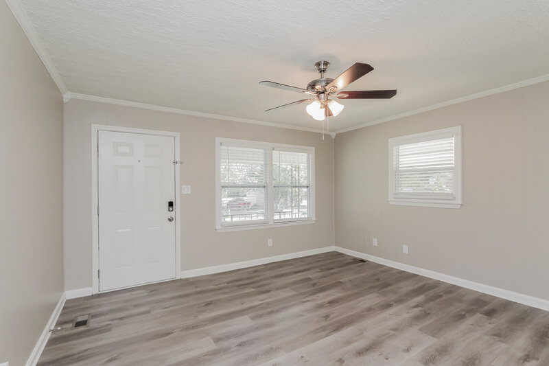 1,495/Mo, 200 Clegg St Mount Holly, NC 28120 Living Room View