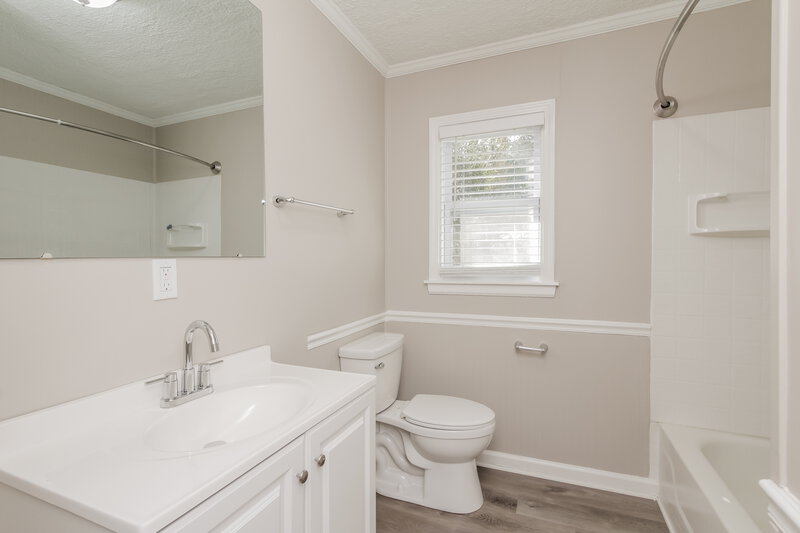 1,495/Mo, 200 Clegg St Mount Holly, NC 28120 Bathroom View