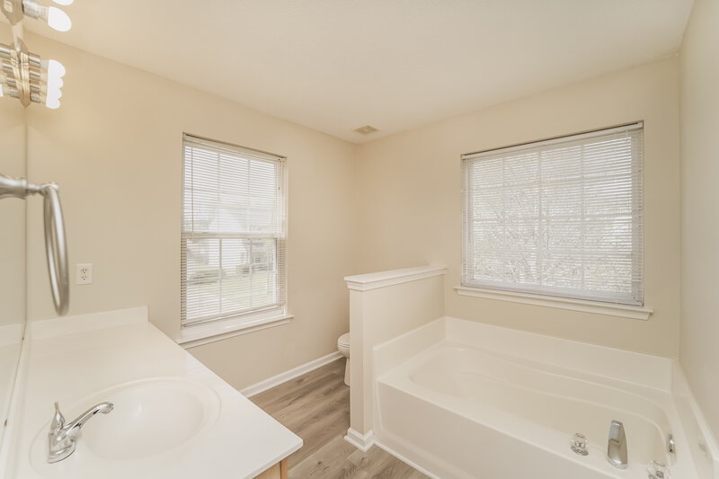 2,320/Mo, 12001 Chantress Ln Charlotte, NC 28215 Misc View 9