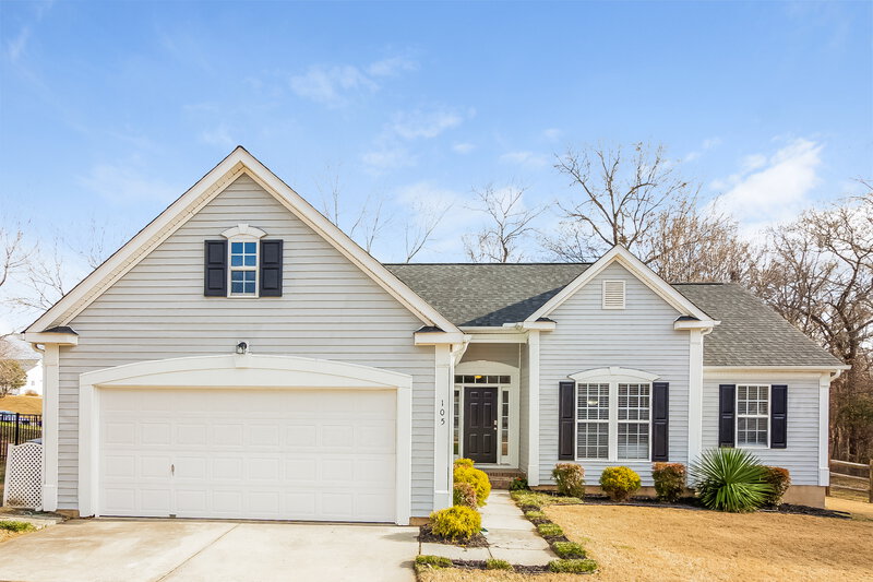 1,880/Mo, 105 Silverleaf Rd Mount Holly, NC 28120 External View