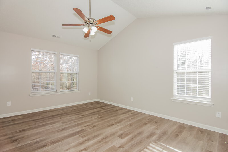 1,880/Mo, 105 Silverleaf Rd Mount Holly, NC 28120 Main Bedroom View 2