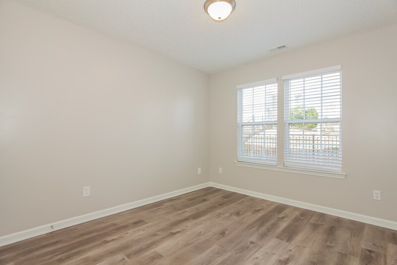 1,880/Mo, 105 Silverleaf Rd Mount Holly, NC 28120 Bedroom View 3