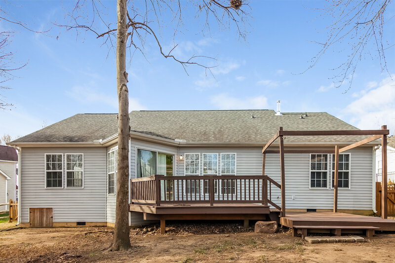 1,880/Mo, 105 Silverleaf Rd Mount Holly, NC 28120 Rear View