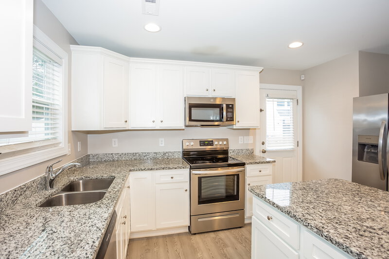 1,755/Mo, 2657 Melchor St Kannapolis, NC 28083 Kitchen View