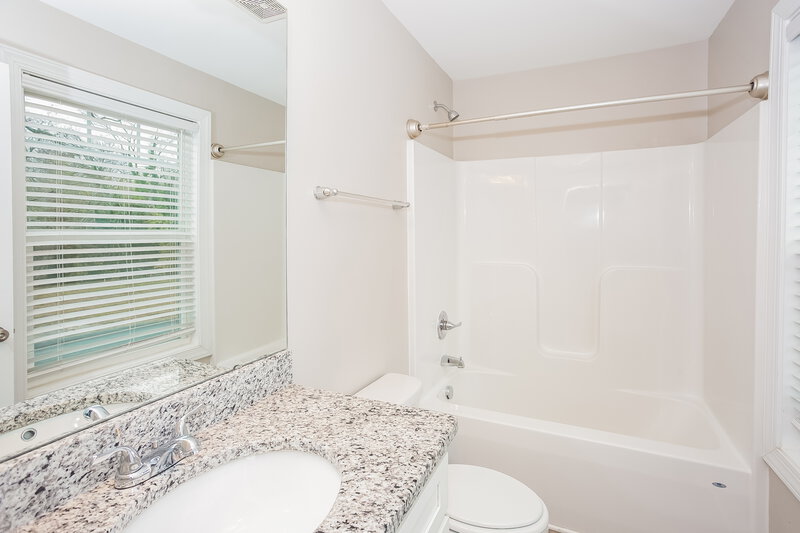 1,755/Mo, 2657 Melchor St Kannapolis, NC 28083 Main Bathroom View
