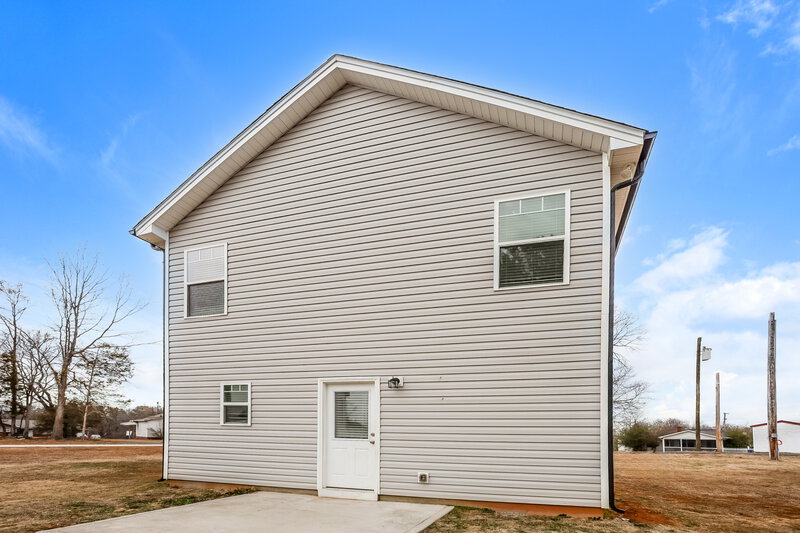 1,755/Mo, 2657 Melchor St Kannapolis, NC 28083 Rear View