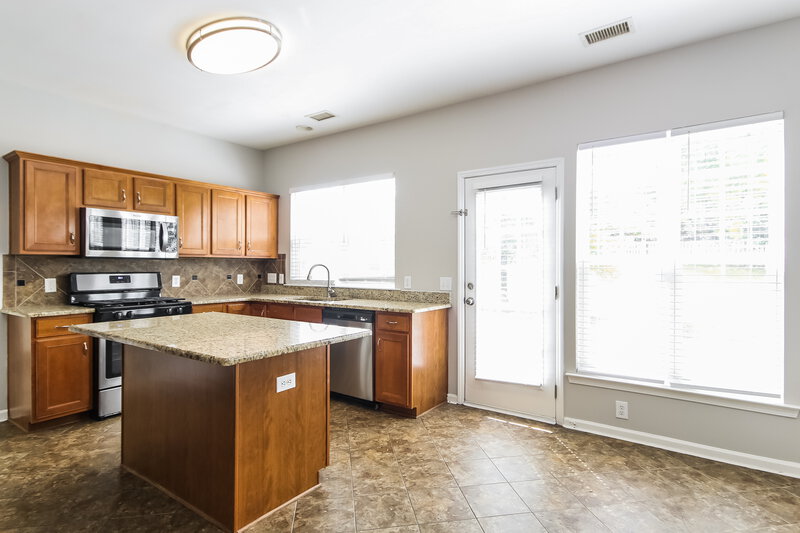 2,620/Mo, 2533 Red Birch Dr Charlotte, NC 28262 Dining Room View