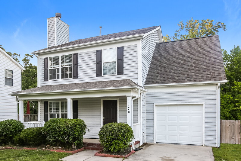 1,990/Mo, 11240 Northwoods Forest Dr Charlotte, NC 28214 Front View 2