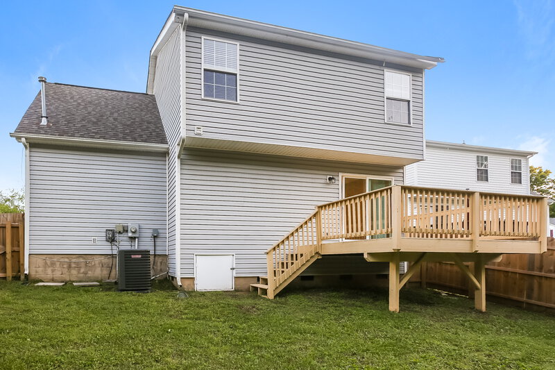 1,990/Mo, 11240 Northwoods Forest Dr Charlotte, NC 28214 Rear View