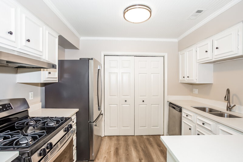 1,890/Mo, 10119 Grand Junction Rd Charlotte, NC 28227 Misc View 6