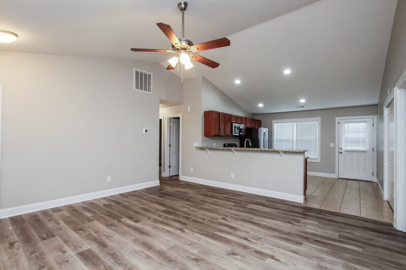 2,570/Mo, 408 Cook St Kannapolis, NC 28083 Living Room View 2