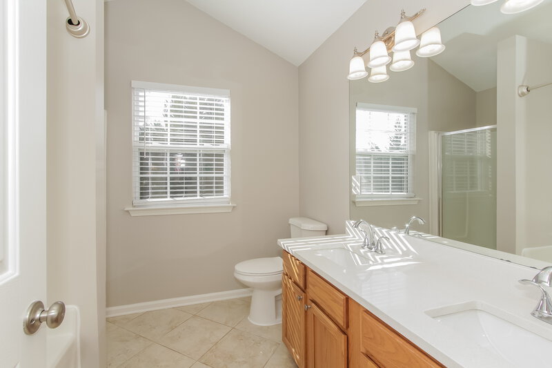 2,090/Mo, 14318 Chenault Drive Huntersville, NC 28078 Bathroom View