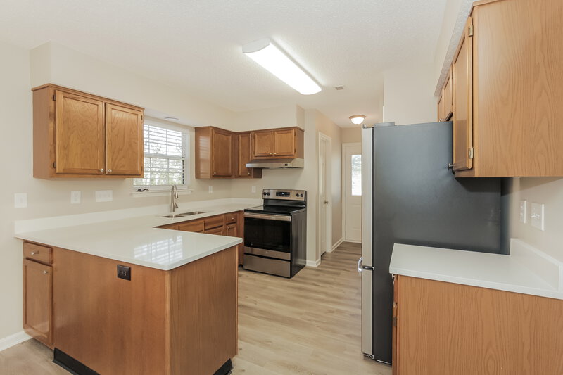 1,800/Mo, 5013 Farmview Dr Monroe, NC 28110 Kitchen View