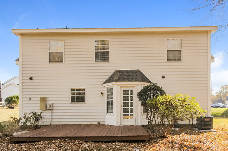 1,800/Mo, 5013 Farmview Dr Monroe, NC 28110 Rear View