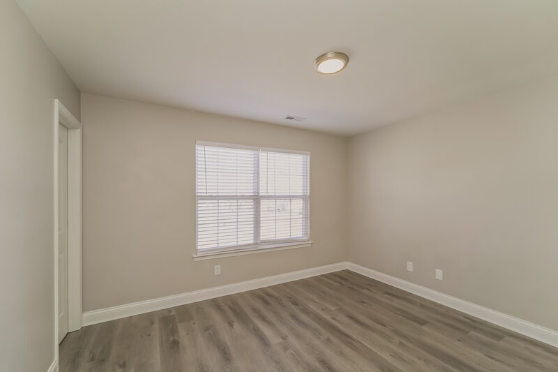 1,955/Mo, 10405 Yellow Rose Ln Charlotte, NC 28269 Bedroom View 2